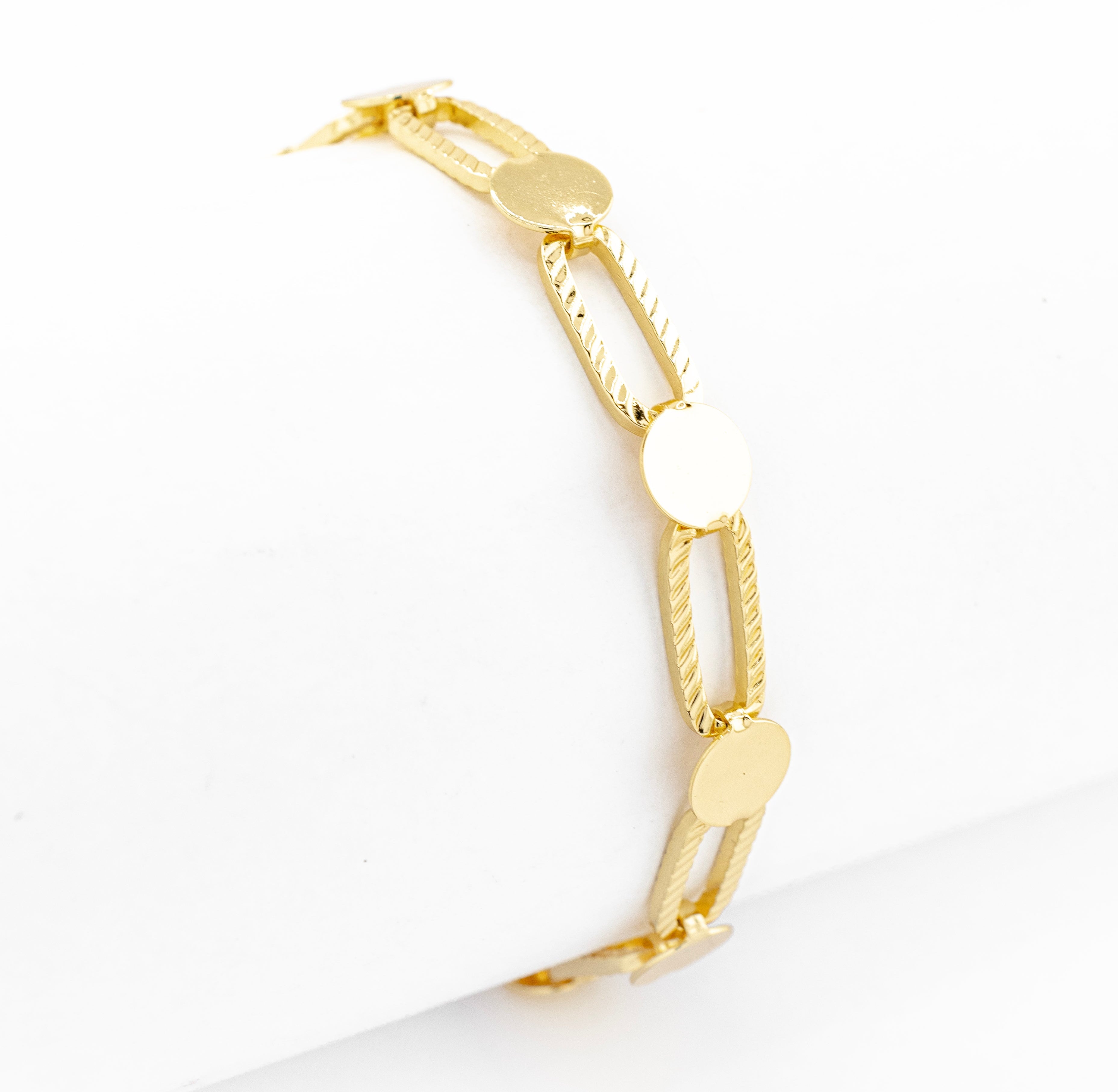 PULSERA ESLABON CIRCULO CHAPA DE ORO