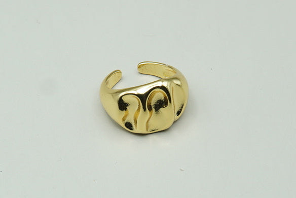 ANILLO CHUNKY ARRUGADO AJUSTABLE CHAPA DE ORO