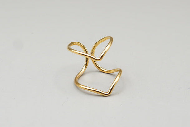 ANILLO MEDIO DOBLE PICO  ORO LAMINADO