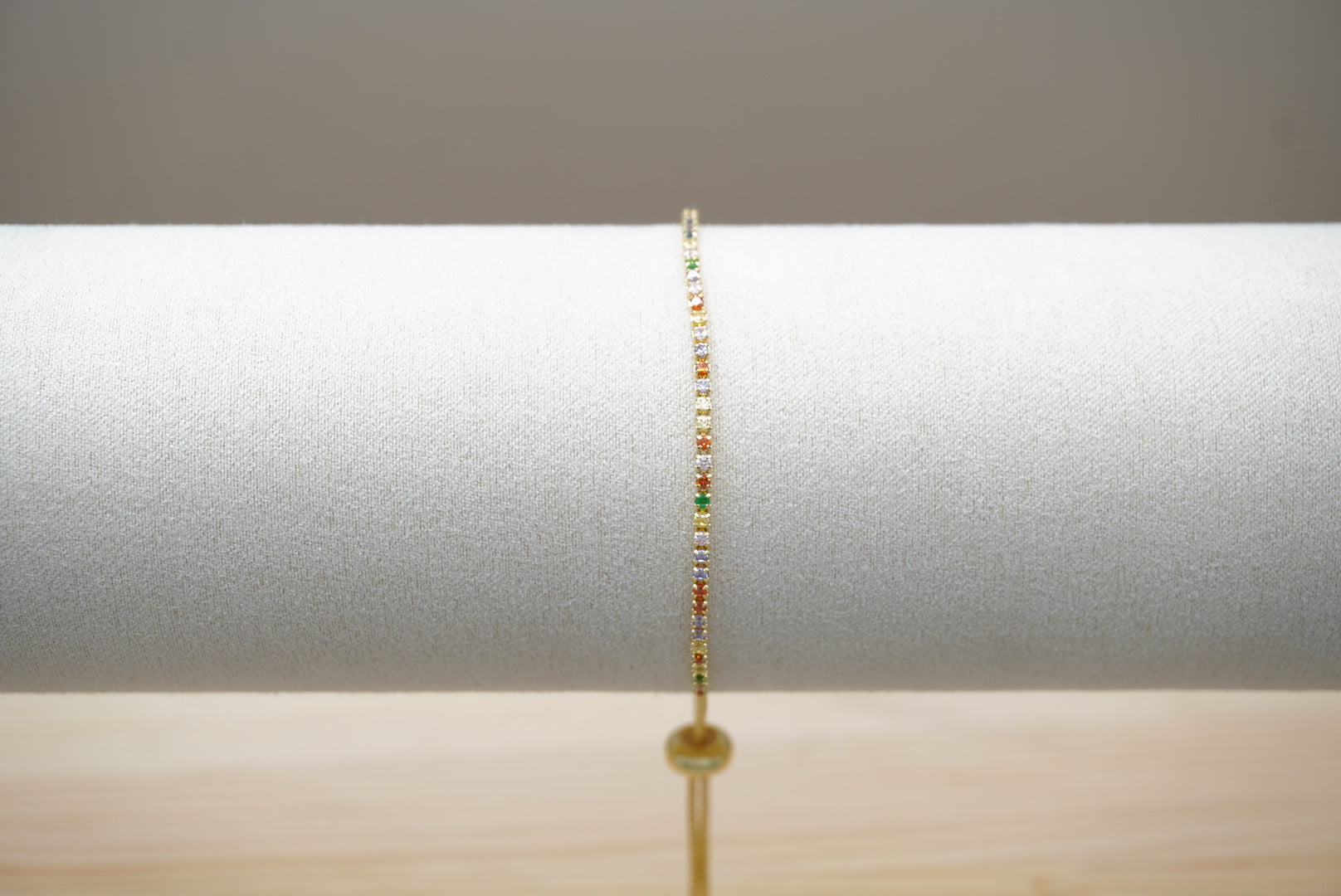 PULSERA AJUSTABLE ZIRCONIA COLORES  CUADRADA ORO LAMINADO