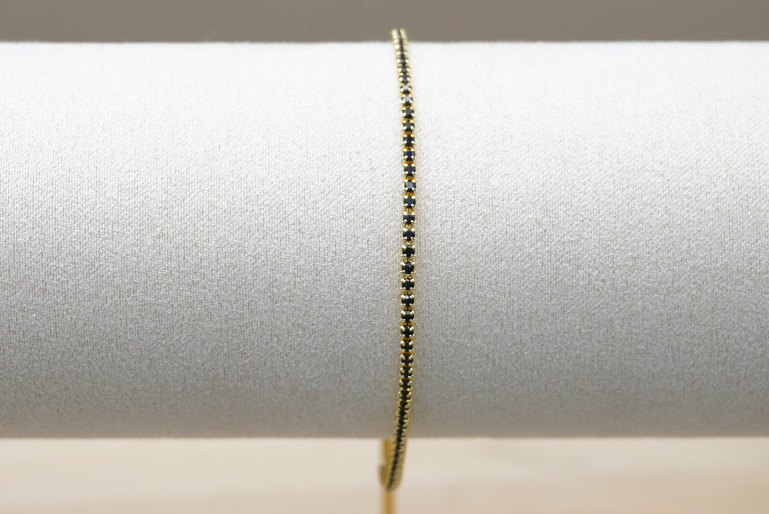 PULSERA AJUSTABLE ZIRCONIA NEGRA CUADRADA ORO LMINADO