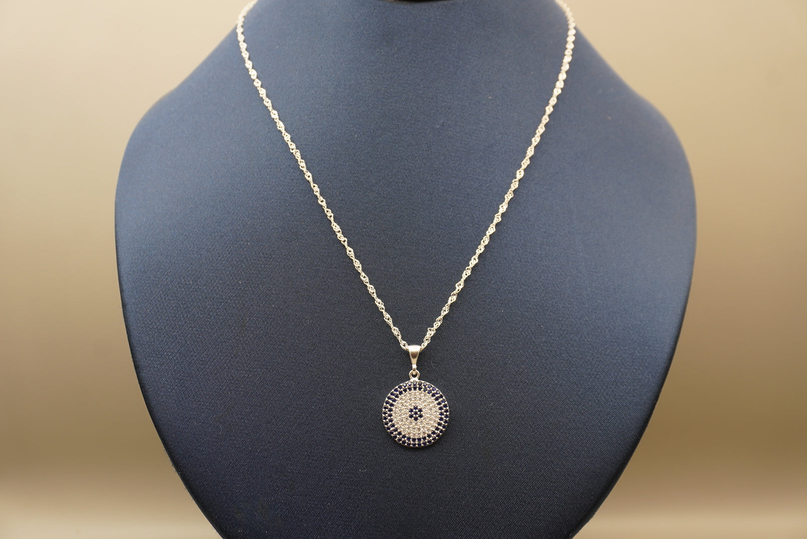 COLLAR CON DIJE ESCUDO 58 CM PLATA 0.925
