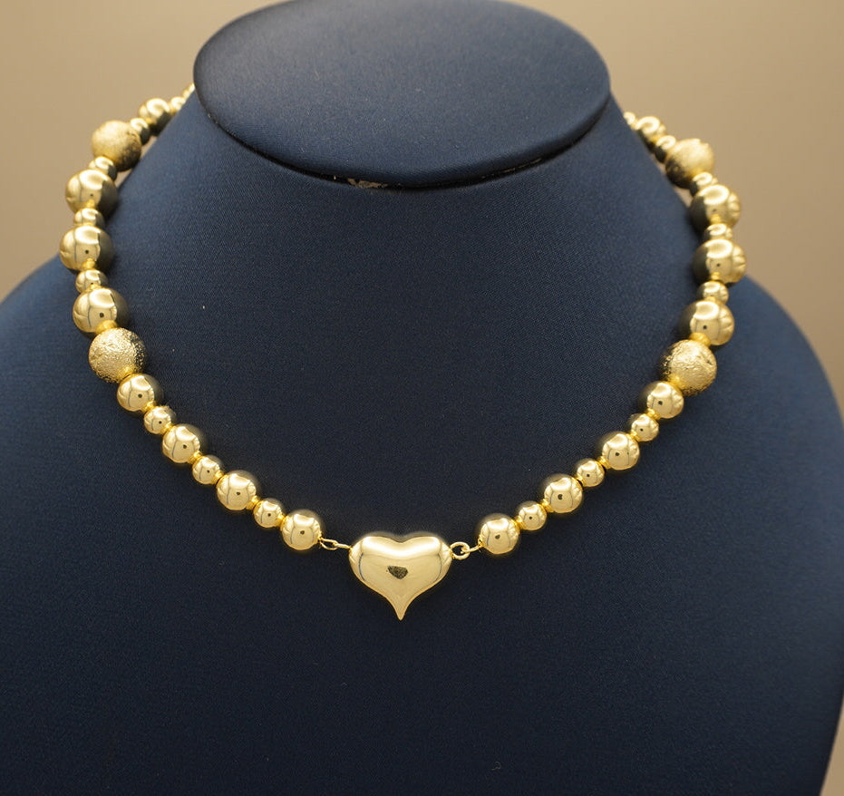 COLLAR CHUNKY BOLAS/CORAZON 44 CM CHAPA DE ORO
