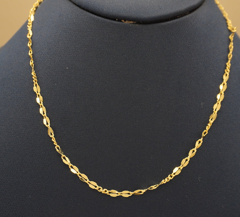 COLLAR ESLABON TORCIDO CHAPA DE ORO