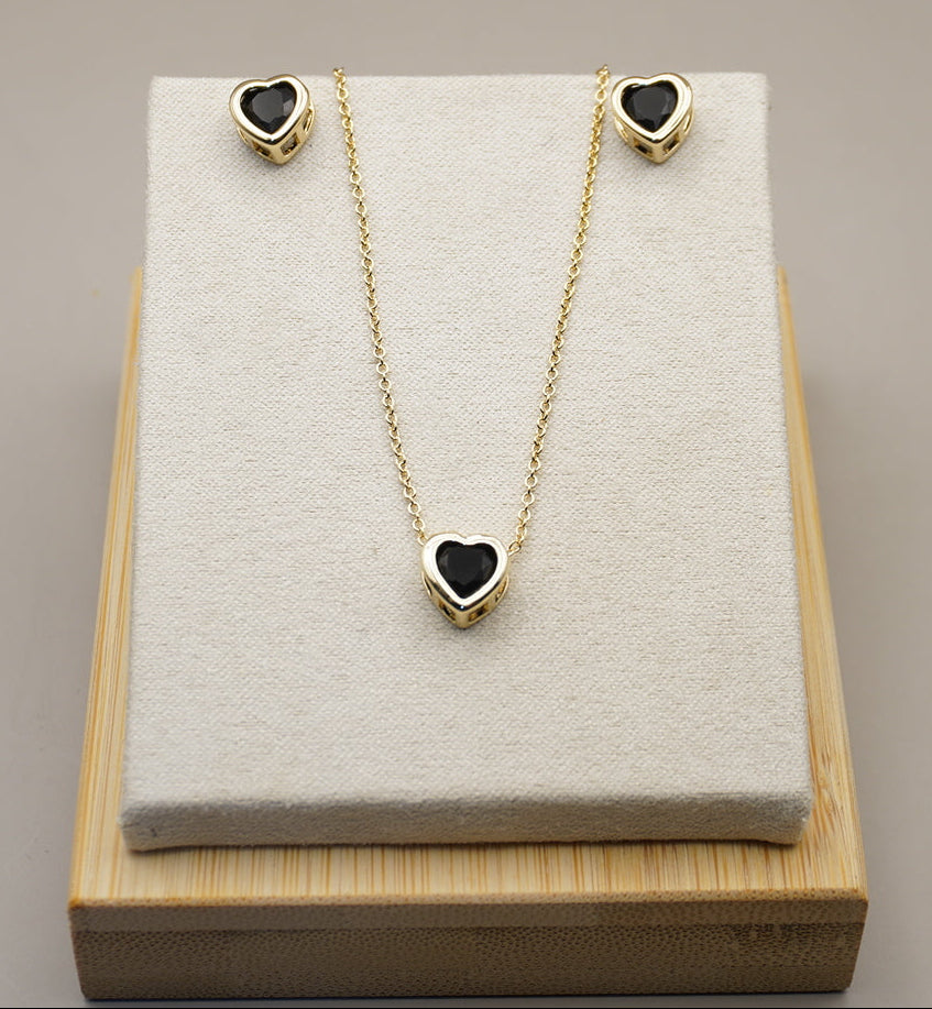 COLLAR/ARETES CORAZON NEGRO BISELADO CHAPA DE ORO