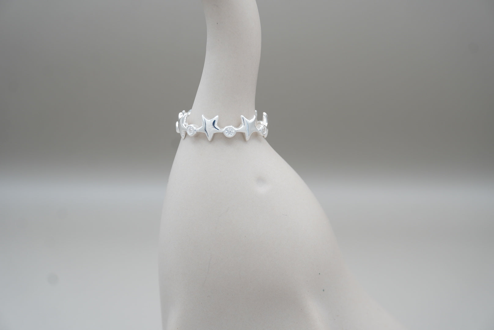 ARGOLLA ESTRELLA Y ZIRCONIA #8 PLATA .925